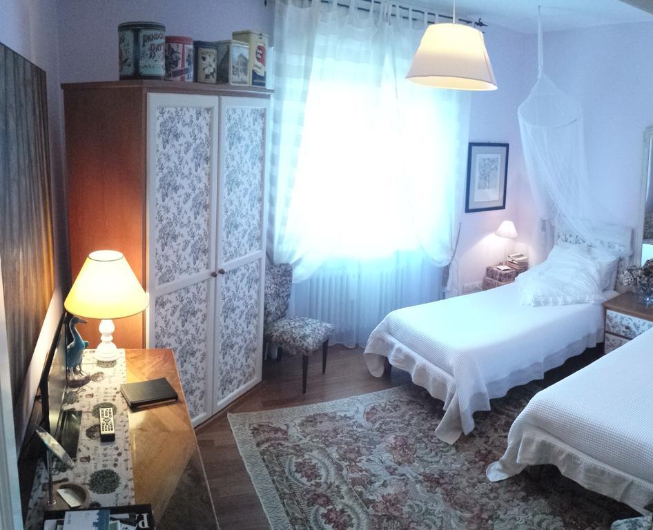 Bed and Breakfast Teapot House Perugia Habitación foto